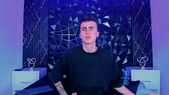 SpaceBoy1 online show from February 2026 08:49:01 PM