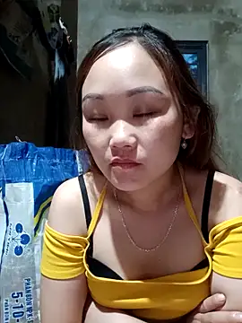 yula-bi online show from May 2026 10:04:02 PM