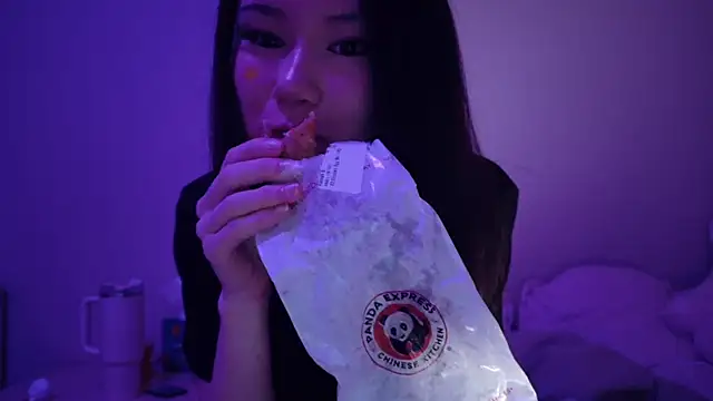 luvvivii online show from January 2026 04:49:02 AM