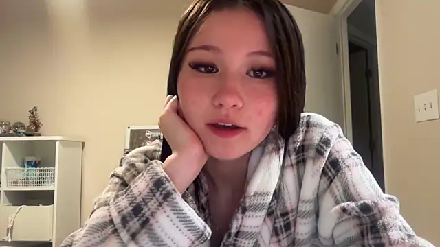 luvvivii online show from May 2026 02:53:02 AM