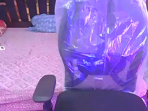 bold-smirthii online show from April 2026 03:54:02 AM