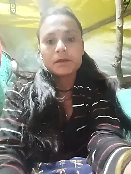 Snapshot of Cuty_priti chatting on February 2026 04:00:01 PM Cuty priti online show from February 2026 04:00:01 PM