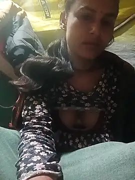 Snapshot of Cuty_priti chatting on February 2026 11:30:02 PM Cuty priti online show from February 2026 11:30:02 PM