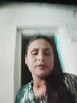 Cuty priti online show from August 2026 04:39:02 PM