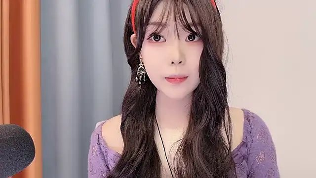 smalldaisy online show from February 2026 01:53:01 AM