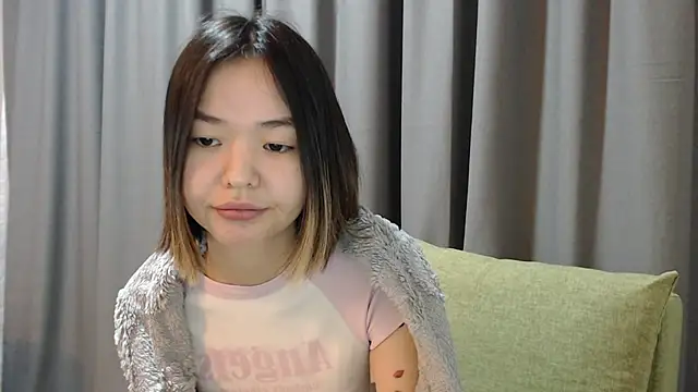 Snapshot of niia_mur chatting on March 2026 04:24:01 PM niia mur online show from March 2026 04:24:01 PM