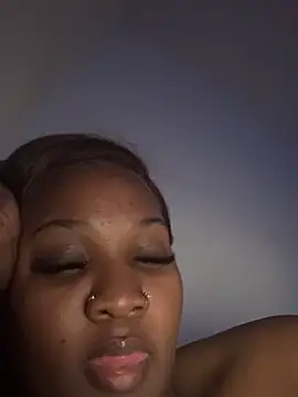 TheMochamuse online show from December 2025 11:46:01 PM