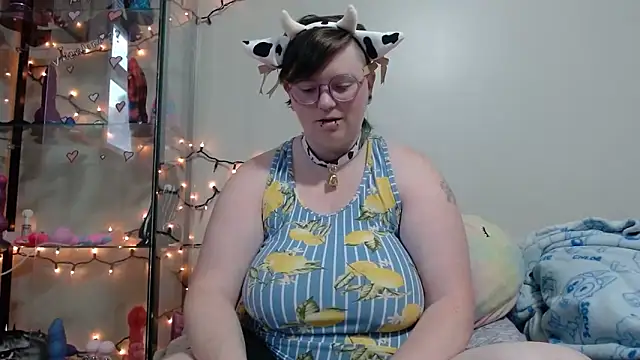 Pupghostt online show from April 2026 01:19:01 PM