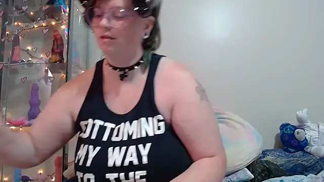 Pupghostt online show from April 2026 12:54:01 PM