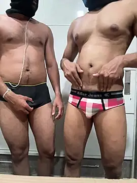 Snapshot of The_AlphaDuo chatting on February 2026 04:58:02 PM The AlphaDuo online show from February 2026 04:58:02 PM