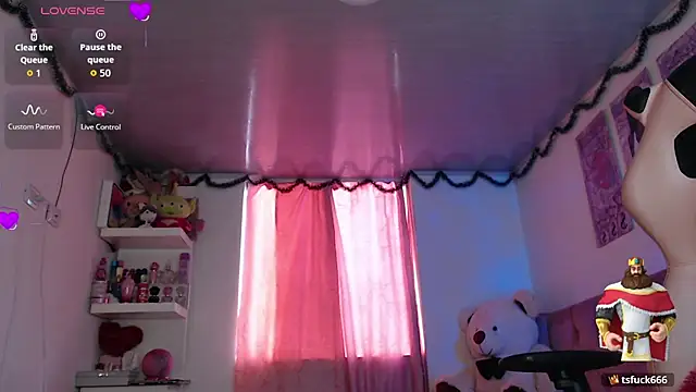 Snapshot of violett_brown9 chatting on June 2026 12:22:01 PM violett brown9 online show from June 2026 12:22:01 PM