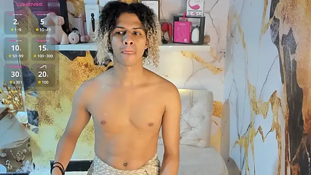 Victor LatinBoy online show from March 2026 02:57:02 AM