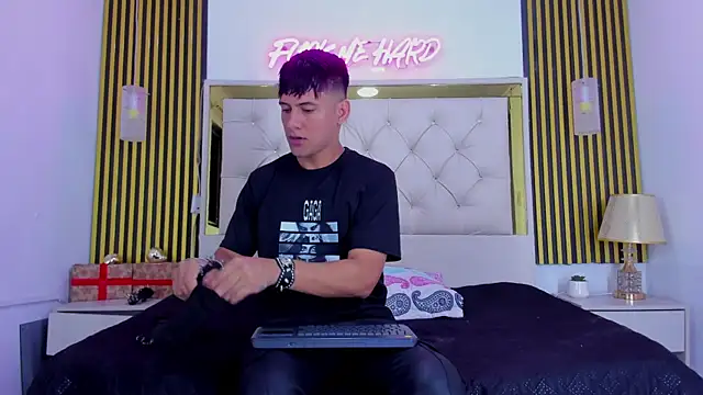 Sweet kevin1 online show from January 2026 06:16:01 AM