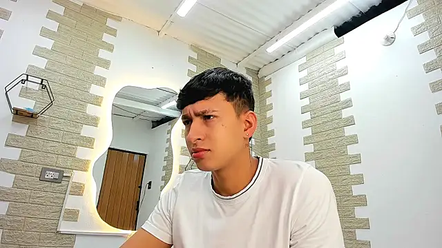 Snapshot of neithan_sleitherx chatting on February 2026 12:46:02 PM neithan sleitherx online show from February 2026 12:46:02 PM