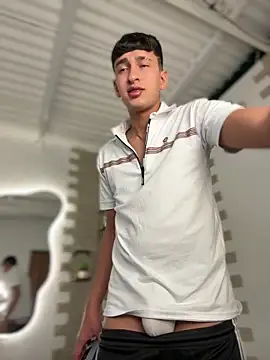 Snapshot of neithan_sleitherx chatting on February 2026 01:21:01 PM neithan sleitherx online show from February 2026 01:21:01 PM