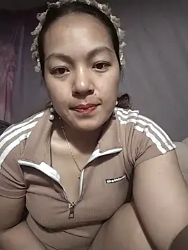 Snapshot of Lucky_cutee chatting on June 2026 12:45:02 AM Lucky cutee online show from June 2026 12:45:02 AM