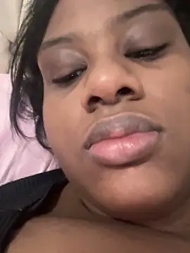 amorasecy online show from December 2025 09:18:01 AM