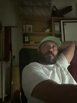 BsjhdTiago online show from August 2026 07:01:02 PM