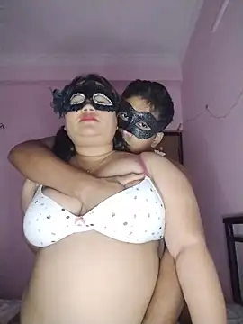 Snapshot of DesiSeductress chatting on March 2026 06:24:02 PM DesiSeductress online show from March 2026 06:24:02 PM