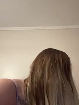 Snapshot of merabel1995 chatting on December 2025 05:42:02 PM merabel1995 online show from December 2025 05:42:02 PM