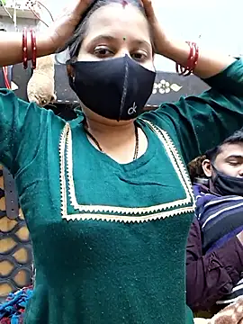 Radhacpl9528 online show from January 2026 03:39:02 PM