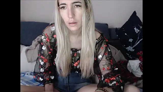 BarbieBlondieGirl online show from June 2026 08:23:02 AM