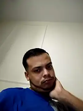 Snapshot of soytorres92 chatting on June 2026 03:07:01 AM soytorres92 online show from June 2026 03:07:01 AM