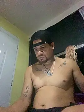 Snapshot of Dominicanobb chatting on February 2026 04:39:02 AM Dominicanobb online show from February 2026 04:39:02 AM