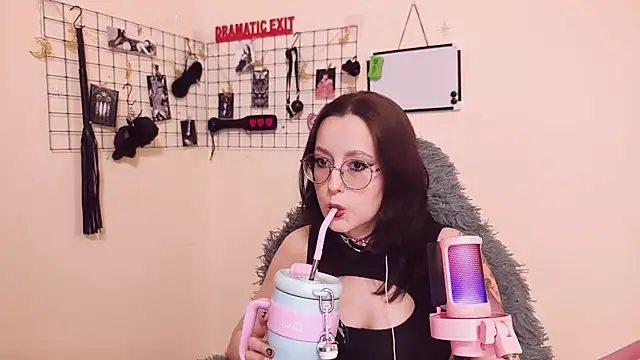 Snapshot of XXGoddessLXX chatting on February 2026 05:30:02 PM XXGoddessLXX online show from February 2026 05:30:02 PM