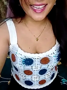 Saumyy online show from May 2026 04:44:02 PM