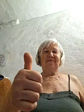 KlaudiaDarling online show from July 2026 02:21:01 PM