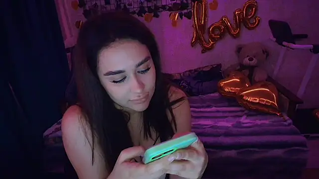 Snapshot of AlisiaRose chatting on May 2026 06:16:02 PM AlisiaRose online show from May 2026 06:16:02 PM