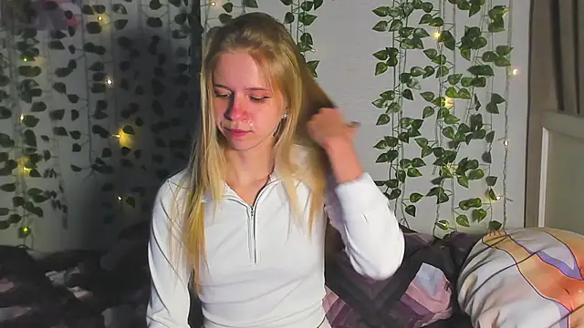 Cute Madam online show from January 2026 10:59:02 PM