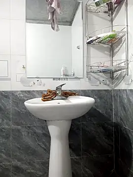 congchua977 online show from April 2026 10:32:02 PM