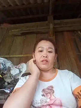 dakota-kis online show from April 2026 07:45:01 AM