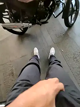 jerryrooh69 online show from April 2026 09:32:02 AM