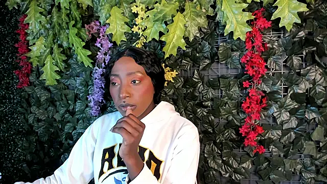 Isaa jonnes  online show from January 2026 03:20:01 AM