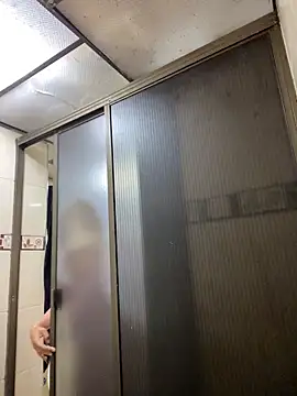 Scarlet auraa online show from March 2026 07:07:02 PM