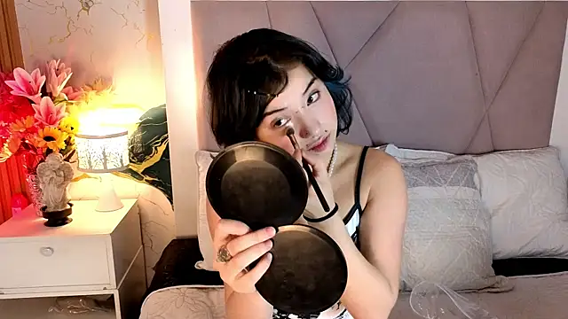 Snapshot of Sienna_Desiree chatting on June 2026 04:40:01 AM Sienna Desiree online show from June 2026 04:40:01 AM