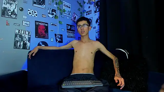 Snapshot of asher_lux chatting on May 2026 07:55:02 PM asher lux online show from May 2026 07:55:02 PM