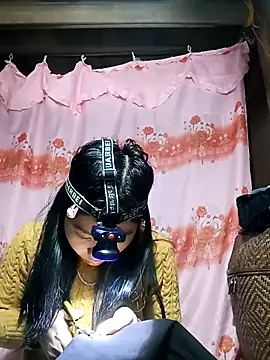 Hiniyk2 online show from February 2026 02:05:01 AM