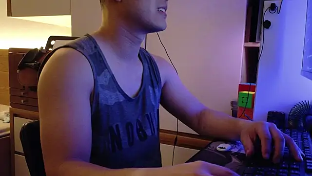 Snapshot of OnlyHand9x chatting on July 2026 03:58:02 PM OnlyHand9x online show from July 2026 03:58:02 PM