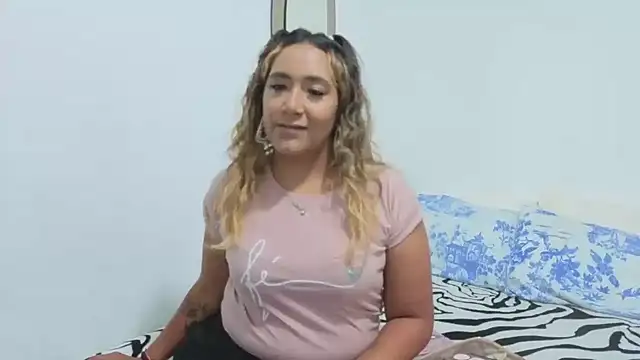 Snapshot of IsabelaAcosta chatting on July 2026 08:11:02 PM IsabelaAcosta online show from July 2026 08:11:02 PM