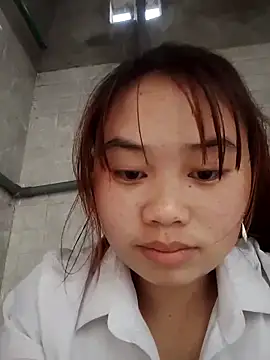 Snapshot of _Bong_02 chatting on February 2026 09:58:01 AM Bong 02 online show from February 2026 09:58:01 AM