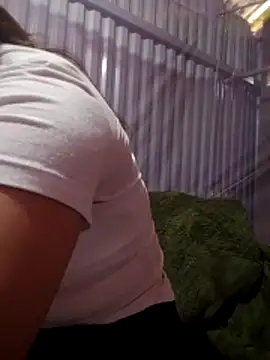 Snapshot of _Bong_02 chatting on March 2026 06:36:02 AM Bong 02 online show from March 2026 06:36:02 AM