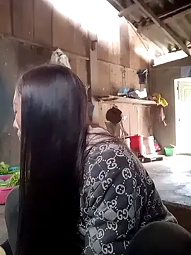 Snapshot of muamua99 chatting on February 2026 04:17:02 AM muamua99 online show from February 2026 04:17:02 AM