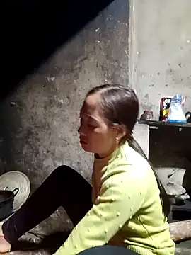 Snapshot of muamua99 chatting on February 2026 11:27:02 AM muamua99 online show from February 2026 11:27:02 AM