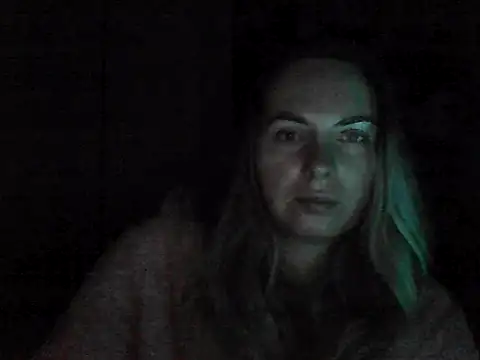 VikiLove765 online show from January 2026 11:19:01 PM