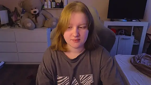 Ol1via online show from April 2026 03:05:01 AM