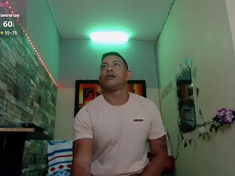 Snapshot of Antwan145 chatting on February 2026 12:09:02 PM Antwan145 online show from February 2026 12:09:02 PM